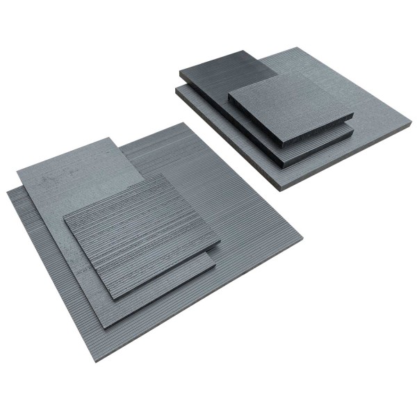 Stapelbare Nivellierplatten / Distanzplatten aus Kunststoff zur Lastverteilung, Unterpallung, Niveauausgleich in 3 Größen (240x240 mm / 240x480 mm / 480x480 mm) und 2 Stärken (10mm / 20 mm).