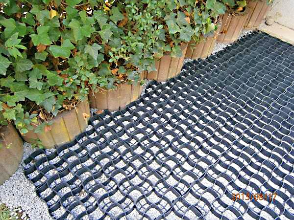 Anlegen eines PKWStellplatz im mit dem Bodengitter BG50