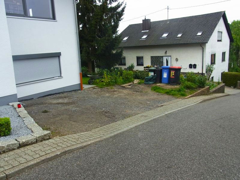 Anlegen einer Kiesfläche im für Parkplätze mit dem Kiesgitter